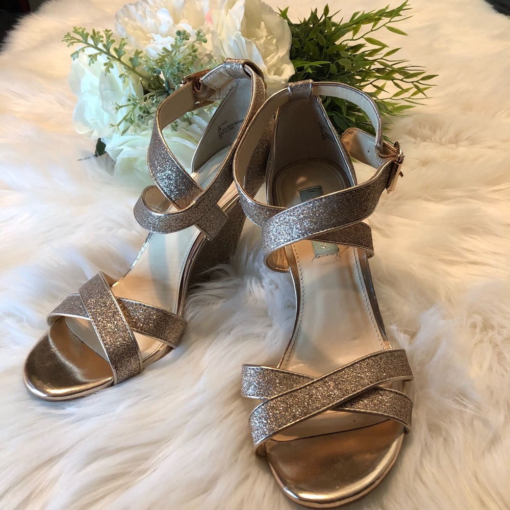Betsy Johnson Glitter Wedges
